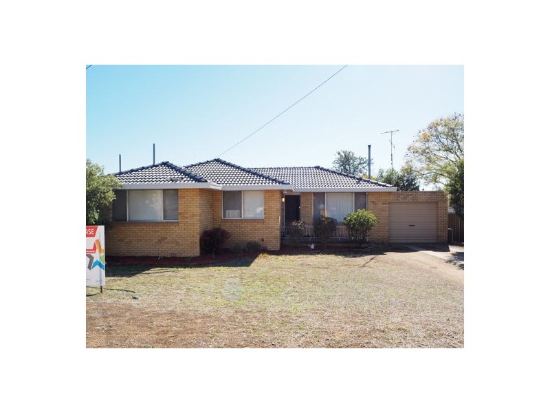 3 Coorong Street, Tamworth NSW 2340