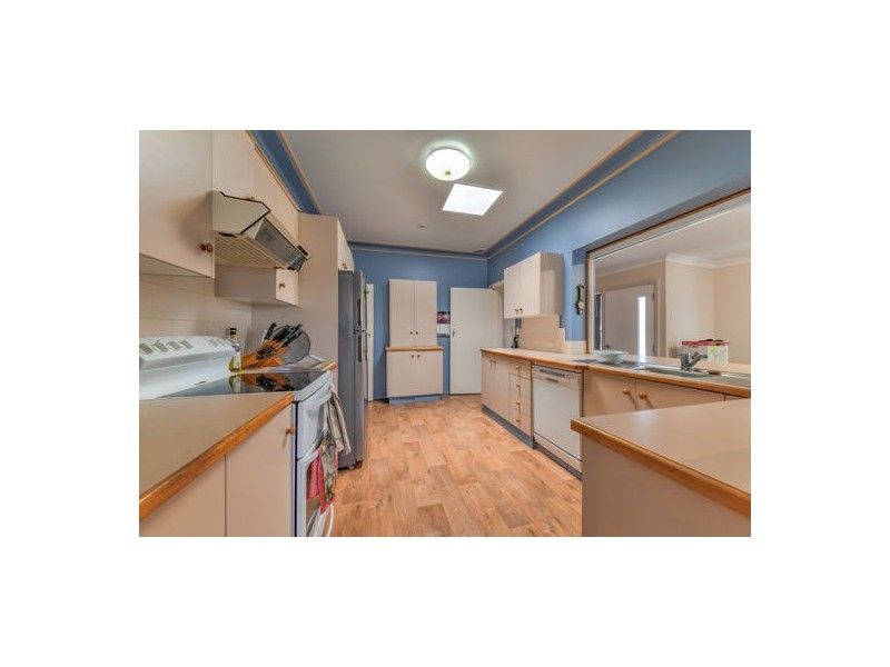 1 Hawthorne Avenue, Tamworth NSW 2340