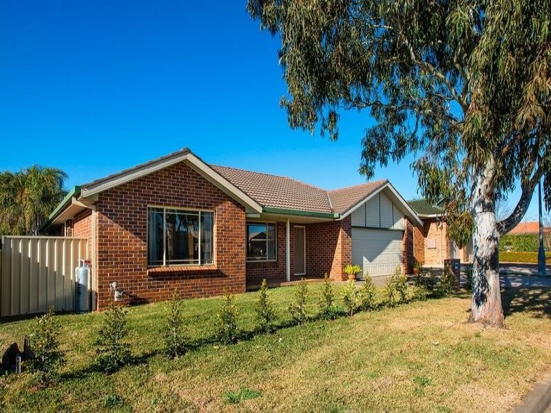58 Greg Norman Drive, Tamworth NSW 2340