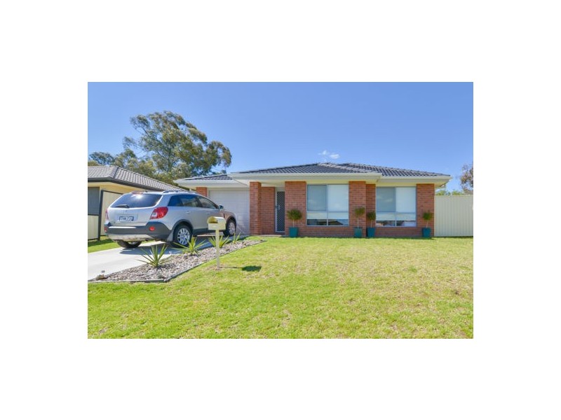 22 Gungurru Close, Tamworth NSW 2340