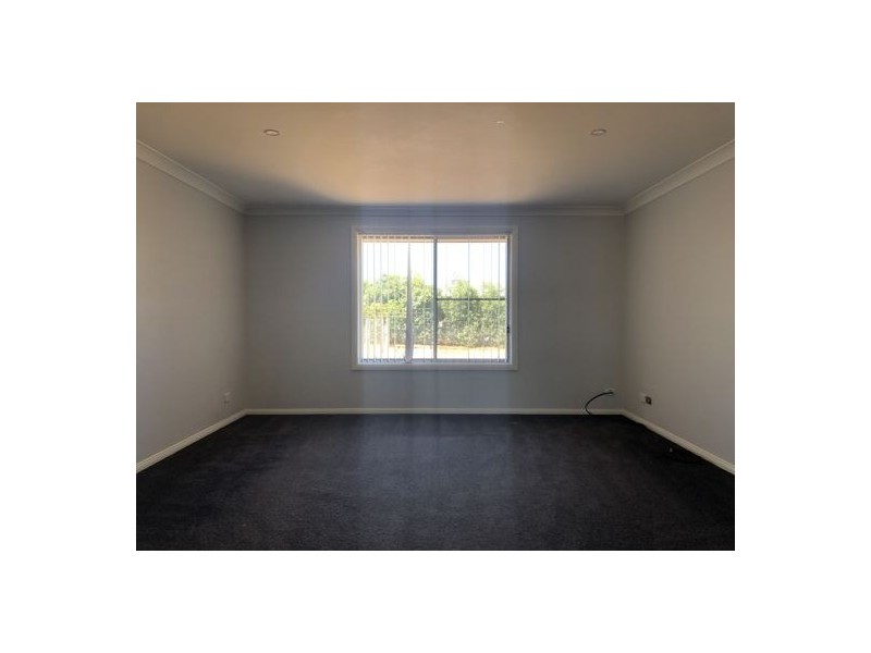 6 Whiporie Close, Tamworth NSW 2340