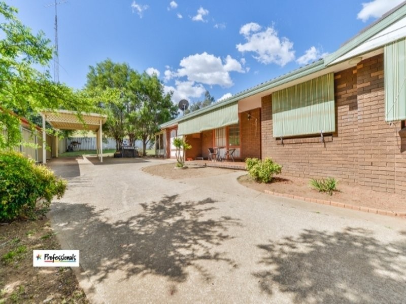 28 Lancaster Avenue, Tamworth NSW 2340