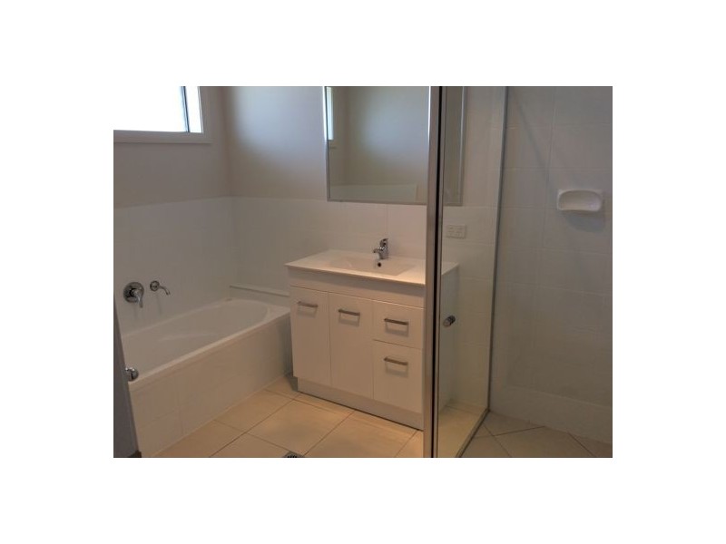 63 Denman Ave, Kootingal NSW 2352