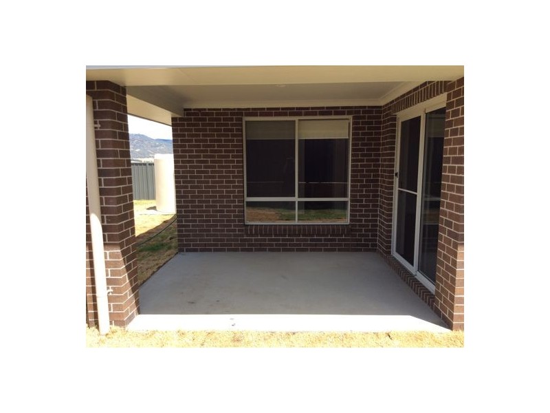 77 Denman Avenue, KOOTINGAL, Tamworth NSW 2340