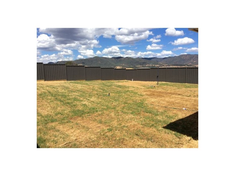 77 Denman Avenue, KOOTINGAL, Tamworth NSW 2340