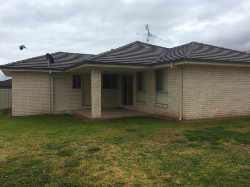 5 Lilly Pilly Court, Tamworth NSW 2340