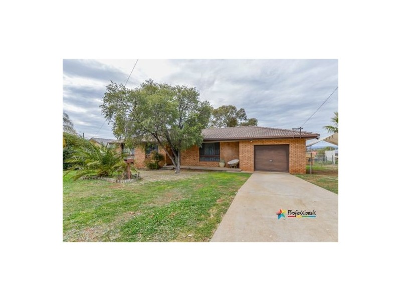 11 Graham Street, Tamworth NSW 2340