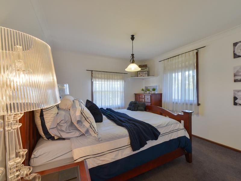 4 Karenvar Avenue, Tamworth NSW 2340
