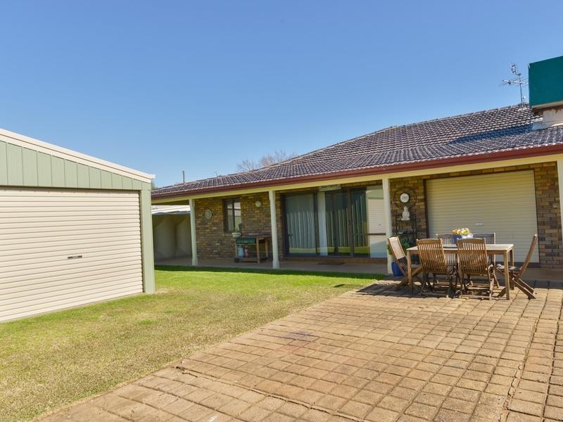 4 Karenvar Avenue, Tamworth NSW 2340