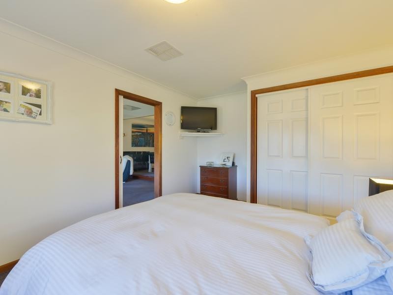 4 Karenvar Avenue, Tamworth NSW 2340