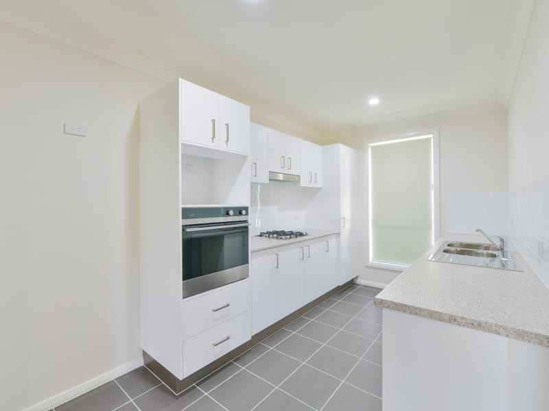 2A Reginald Drive, Kootingal NSW 2352