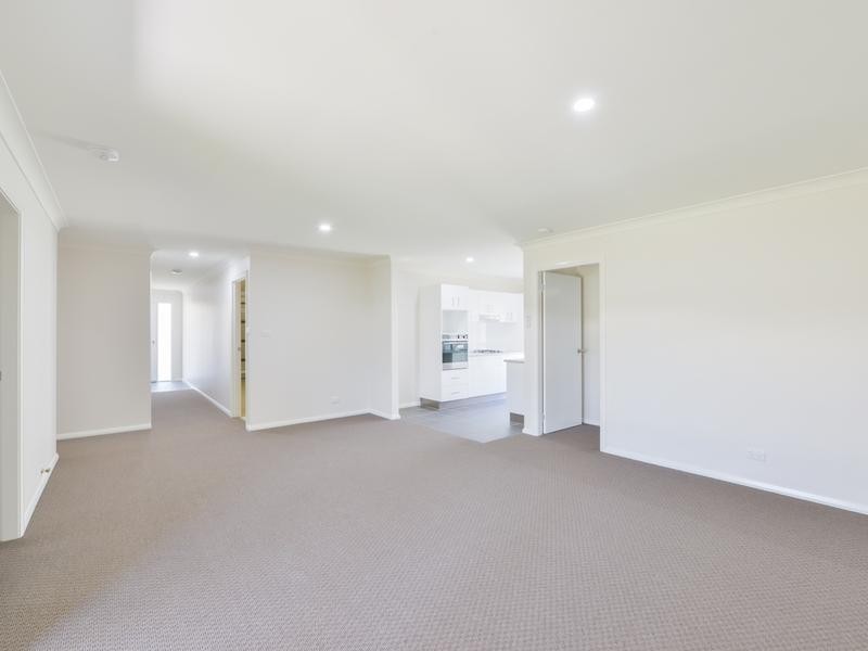 2A Reginald Drive, Kootingal NSW 2352