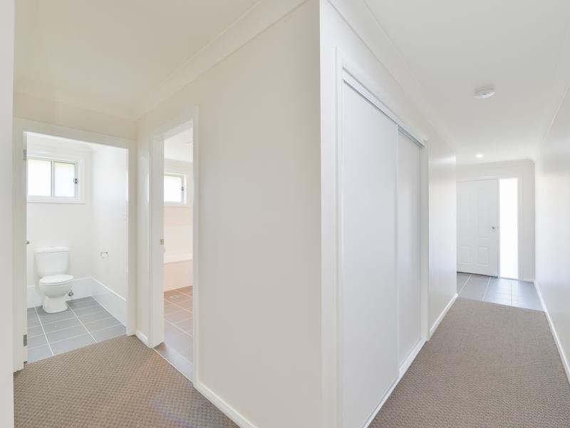 2A Reginald Drive, Kootingal NSW 2352
