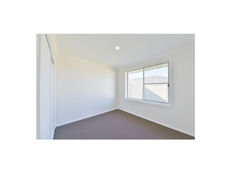 2B Reginald Drive, Tamworth NSW 2340