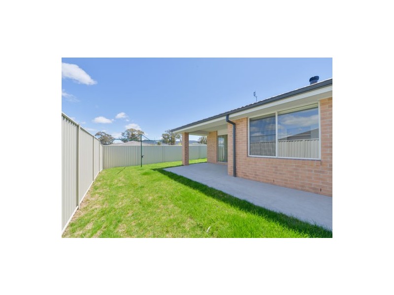 2B Reginald Drive, Tamworth NSW 2340