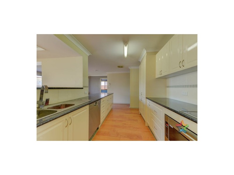 10 Wagonia Drive, Kootingal NSW 2352