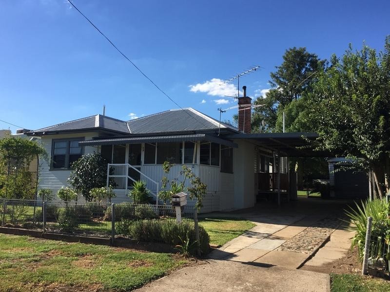 4 Patterson Street, Tamworth NSW 2340