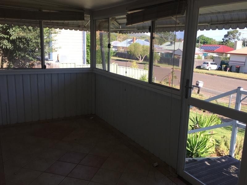 4 Patterson Street, Tamworth NSW 2340