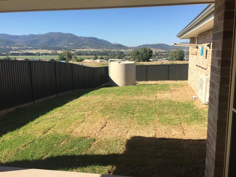 14A Barber Street, Kootingal NSW 2352