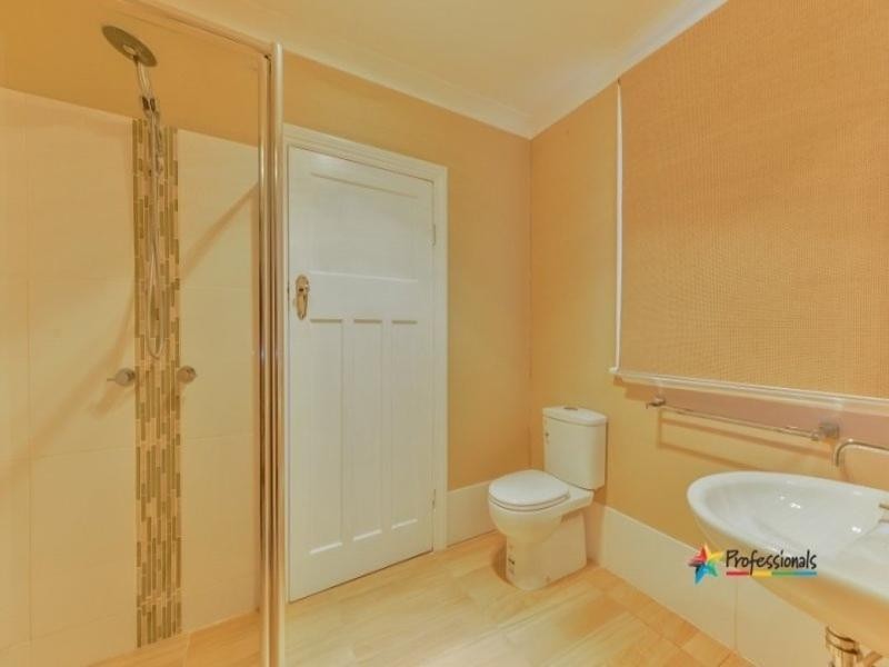 98 Napier Street, Tamworth NSW 2340