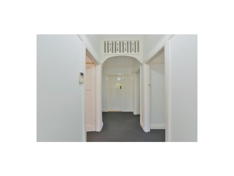 36 White Street, Tamworth NSW 2340