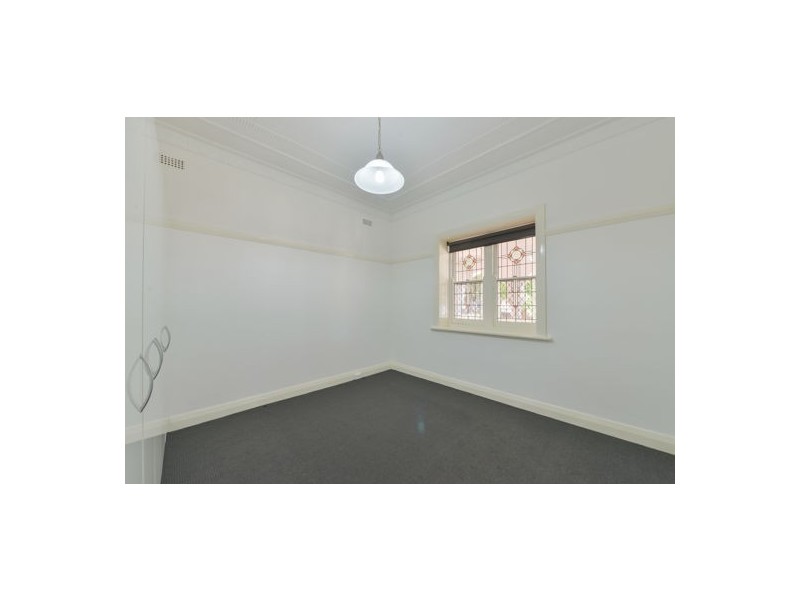 36 White Street, Tamworth NSW 2340