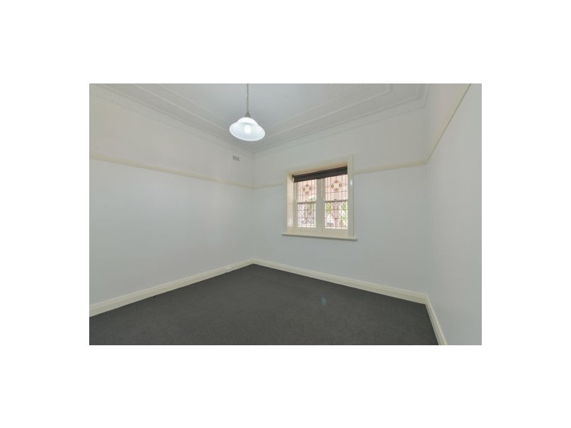 36 White Street, Tamworth NSW 2340