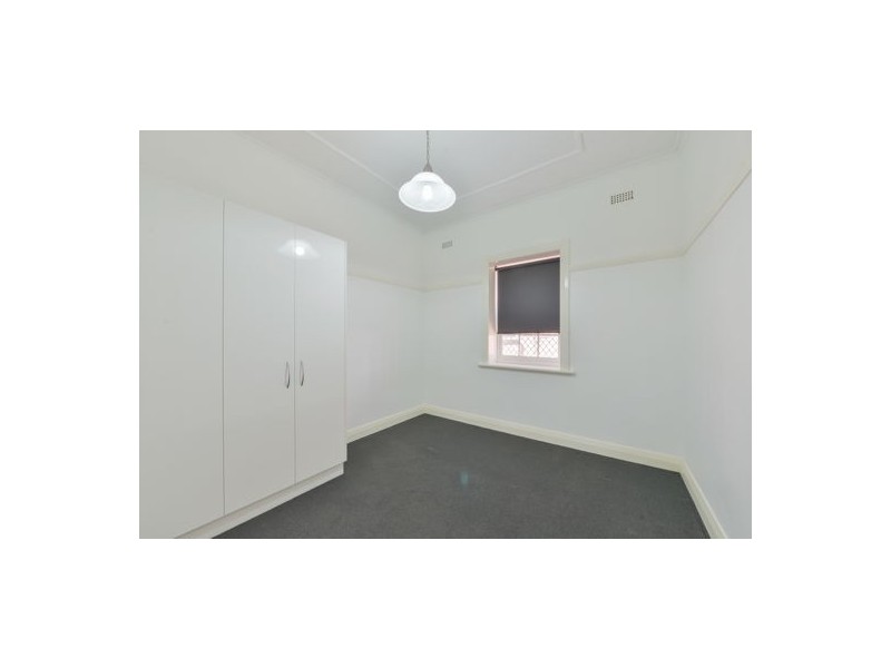 36 White Street, Tamworth NSW 2340