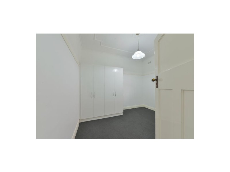 36 White Street, Tamworth NSW 2340