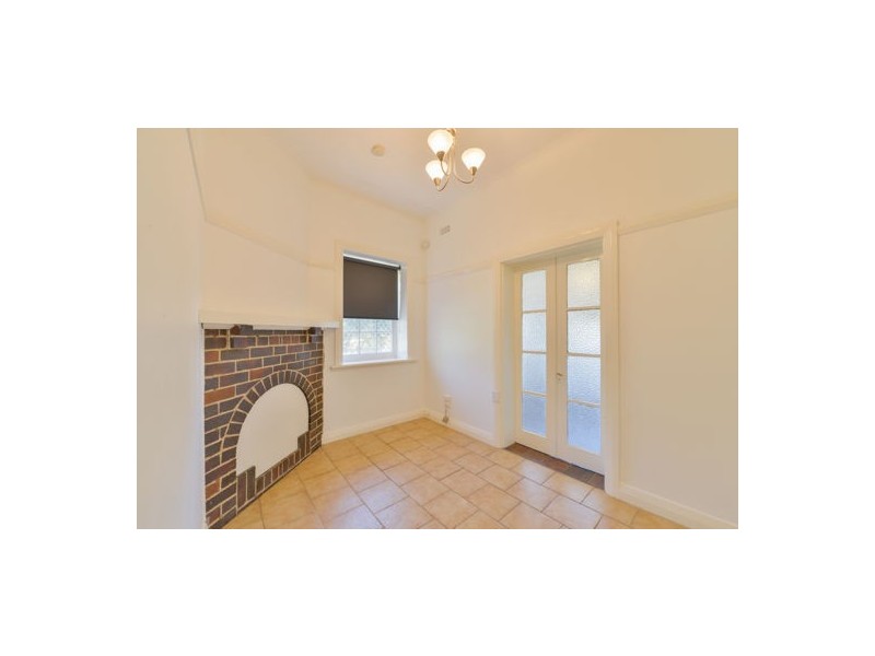 36 White Street, Tamworth NSW 2340