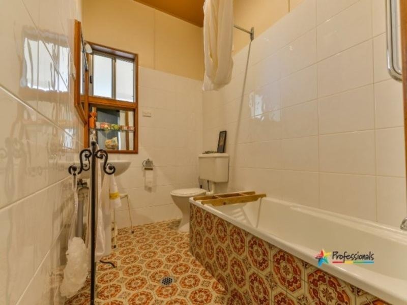 33 Nowland Avenue, Quirindi NSW 2343