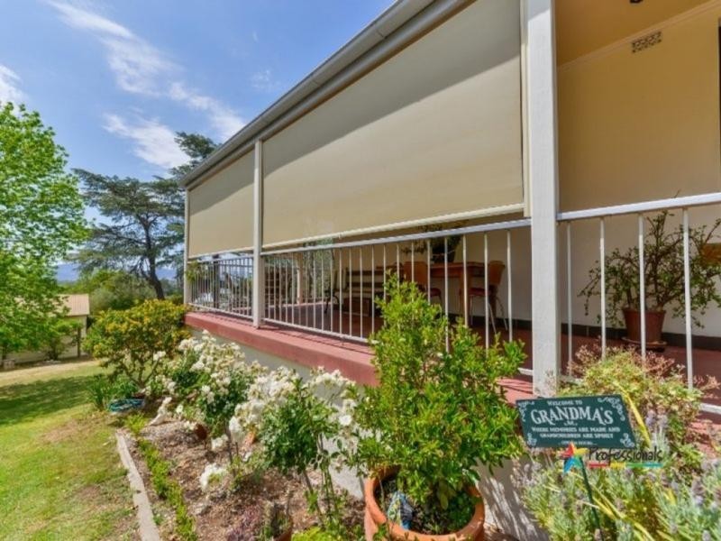 33 Nowland Avenue, Quirindi NSW 2343