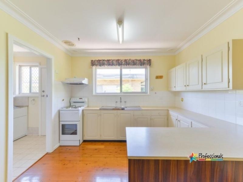 15 Karloo Street, Tamworth NSW 2340