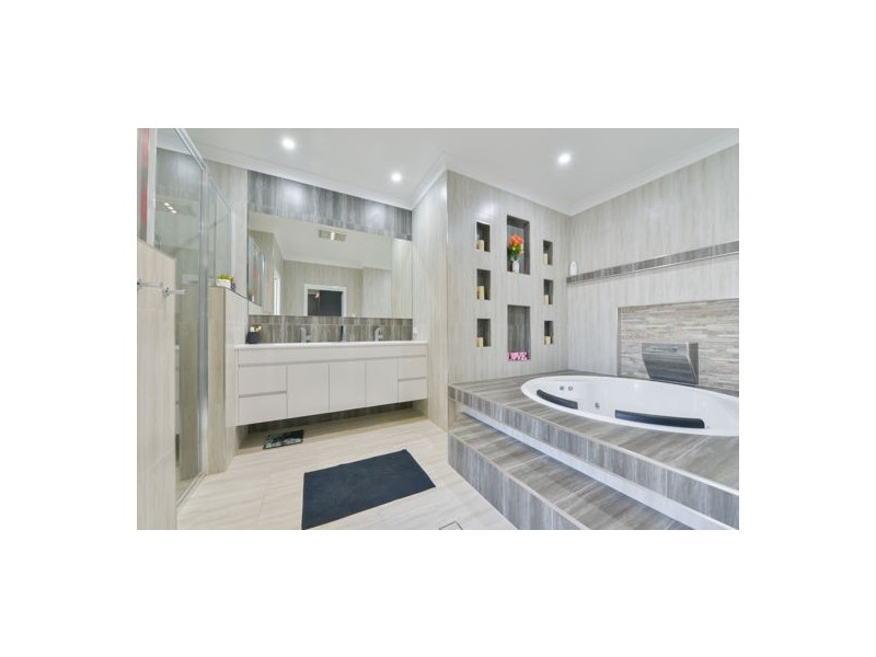 3 Jarrah Road, Tamworth NSW 2340