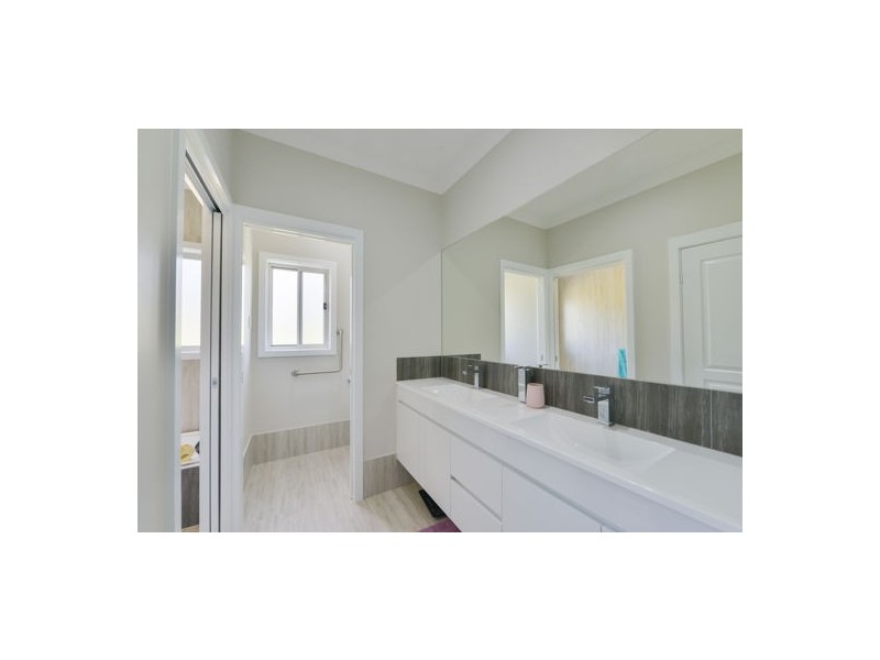 3 Jarrah Road, Tamworth NSW 2340