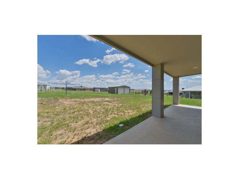 3 Jarrah Road, Tamworth NSW 2340