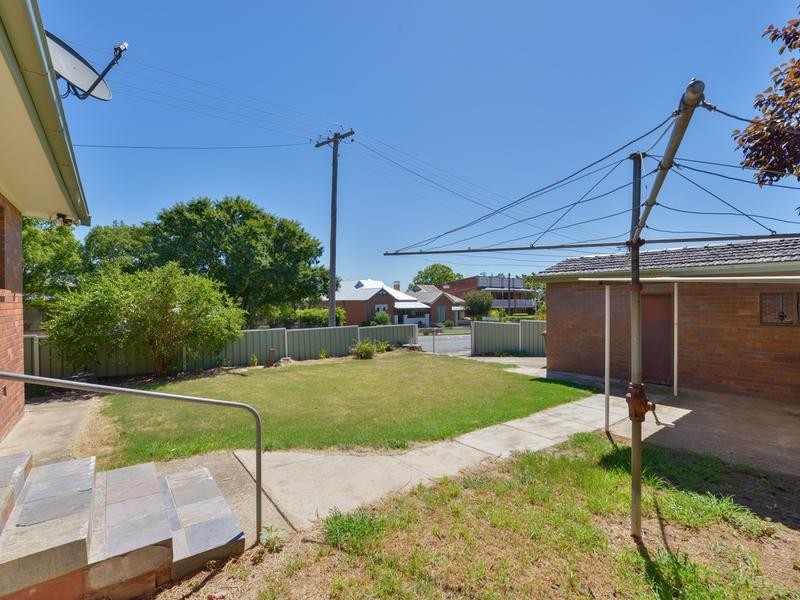 36 White Street, Tamworth NSW 2340