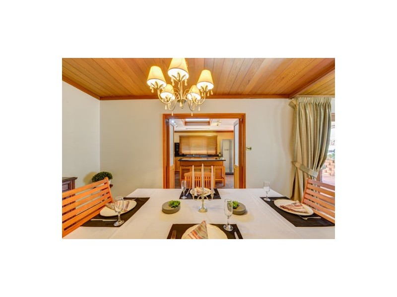 10 Golf Street, Tamworth NSW 2340