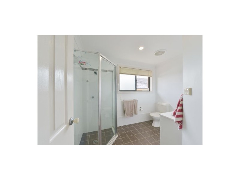 102 Glengarvin Drive, Tamworth NSW 2340