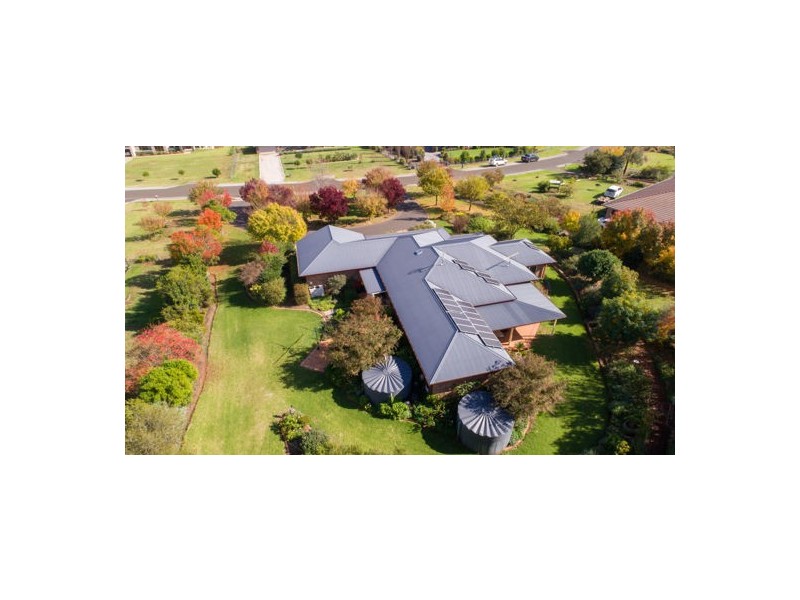 12 Daintree Circuit, Tamworth NSW 2340