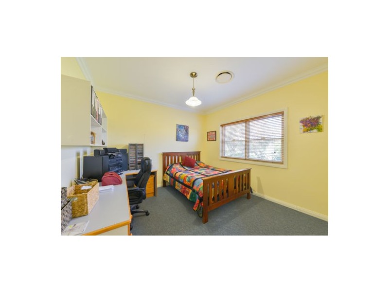 12 Daintree Circuit, Tamworth NSW 2340