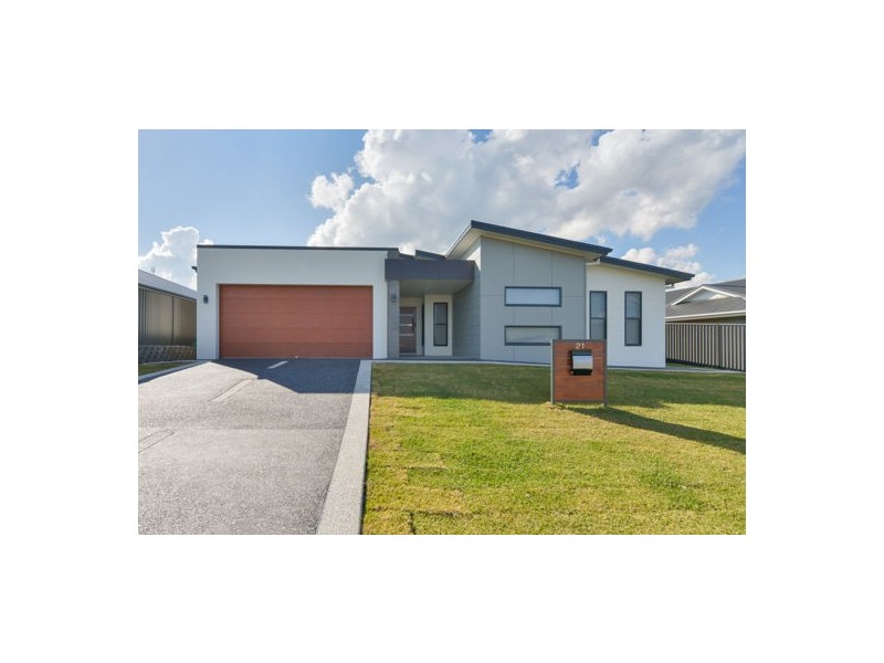 21 Barber Street, Tamworth NSW 2340