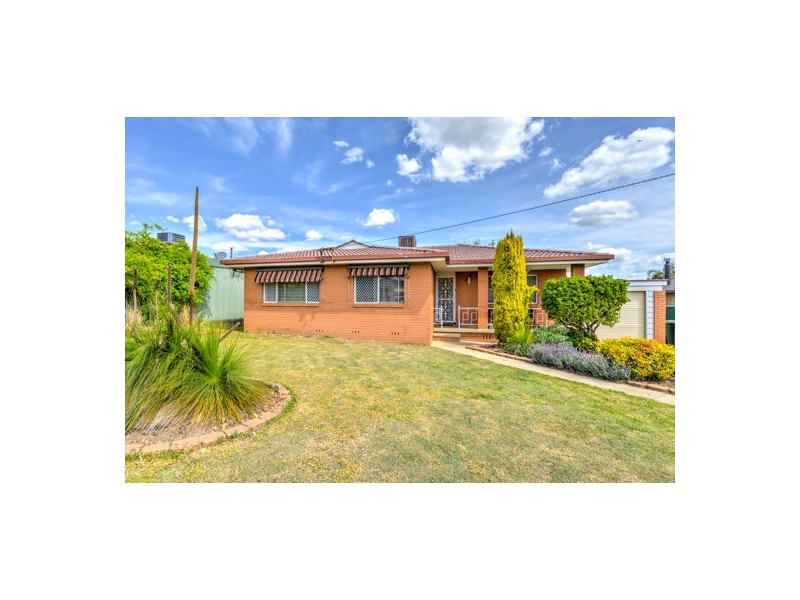20 Kuloomba Street, Tamworth NSW 2340