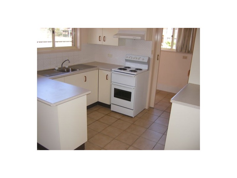 1/21 Illoura Street, Tamworth NSW 2340