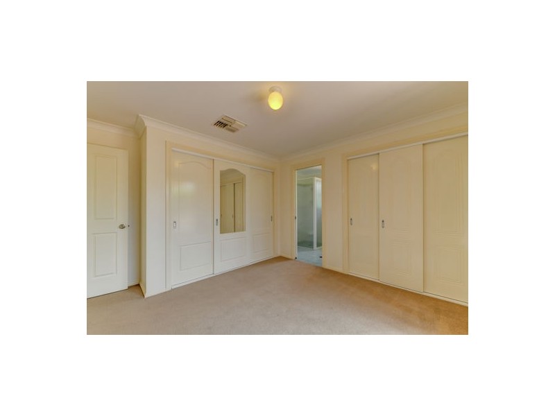 2/45 Peregrine Avenue, Tamworth NSW 2340