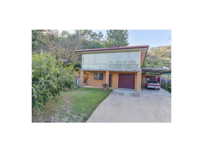 2 Dekalb Street, Tamworth NSW 2340