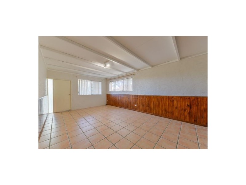 2 Dekalb Street, Tamworth NSW 2340