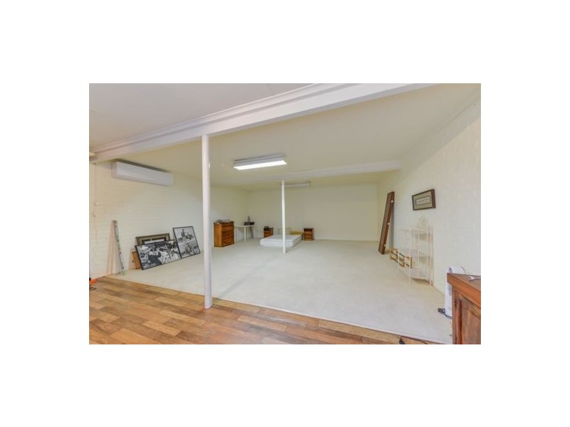 2 Dekalb Street, Tamworth NSW 2340