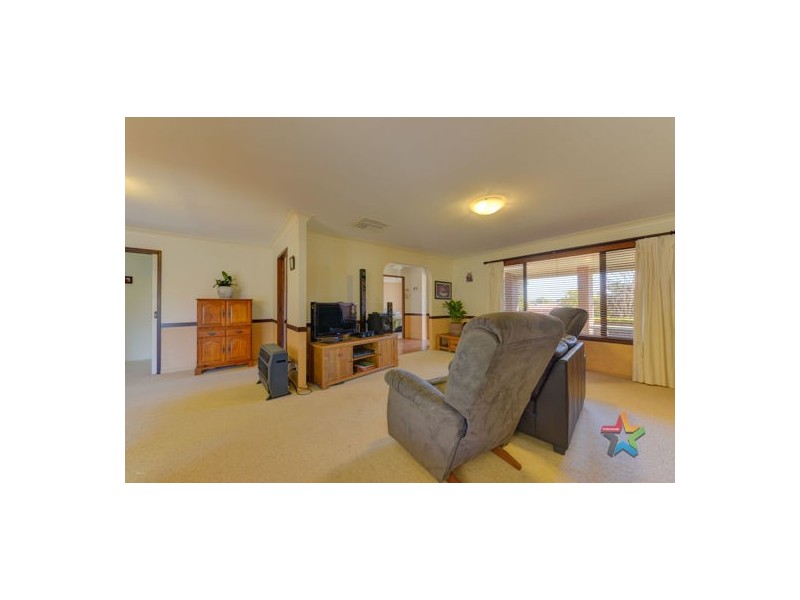 36 Boronia Drive, Tamworth NSW 2340