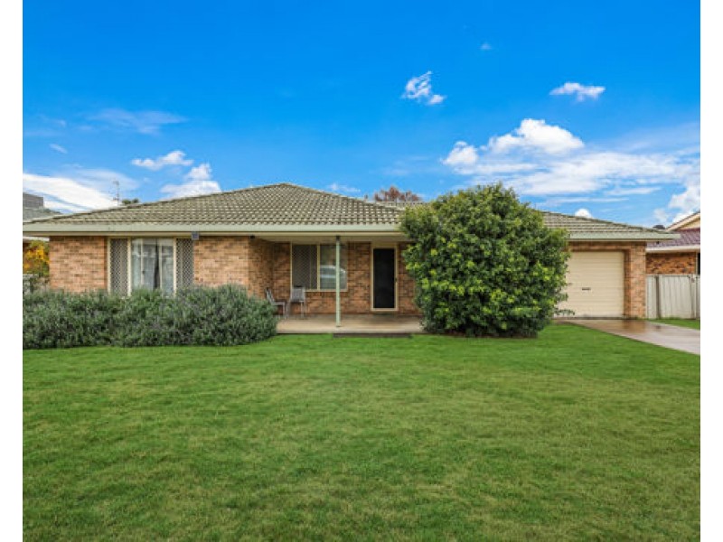 50 Susanne Street, Tamworth NSW 2340